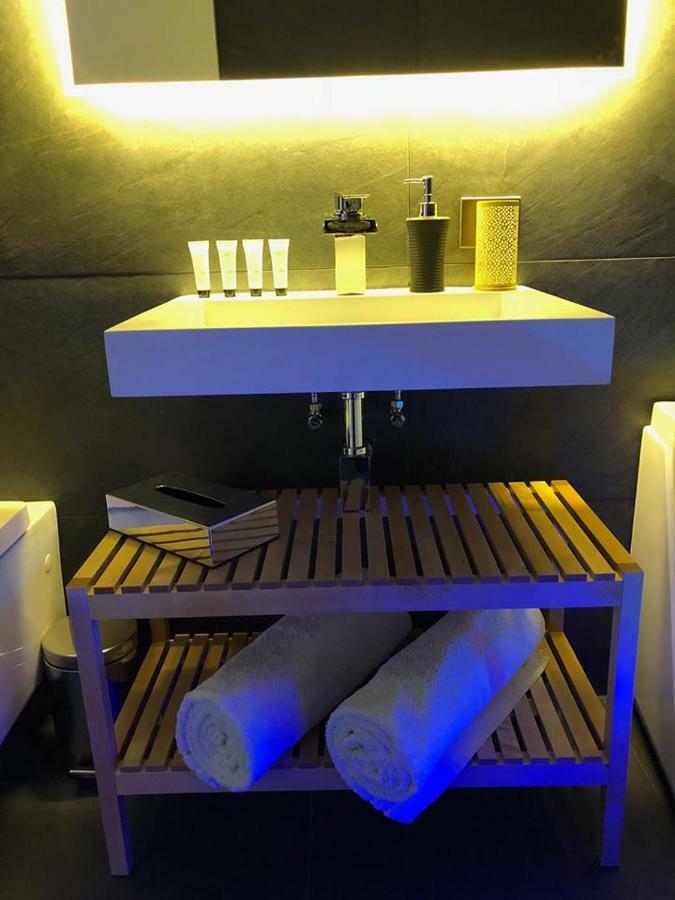 Suites Residences Spa 콜마 외부 사진
